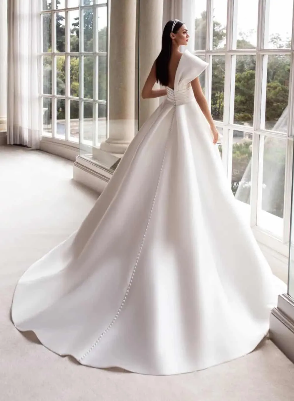 Pronovias "Sedna"