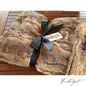 RED WOLF COUTURE THROW