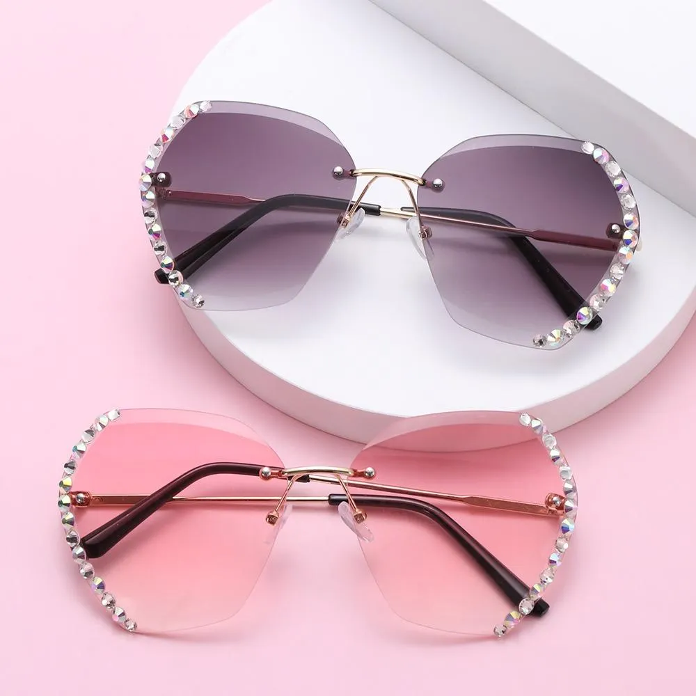 Retro Diamond Rimless Oversized Sun Glasses bee
