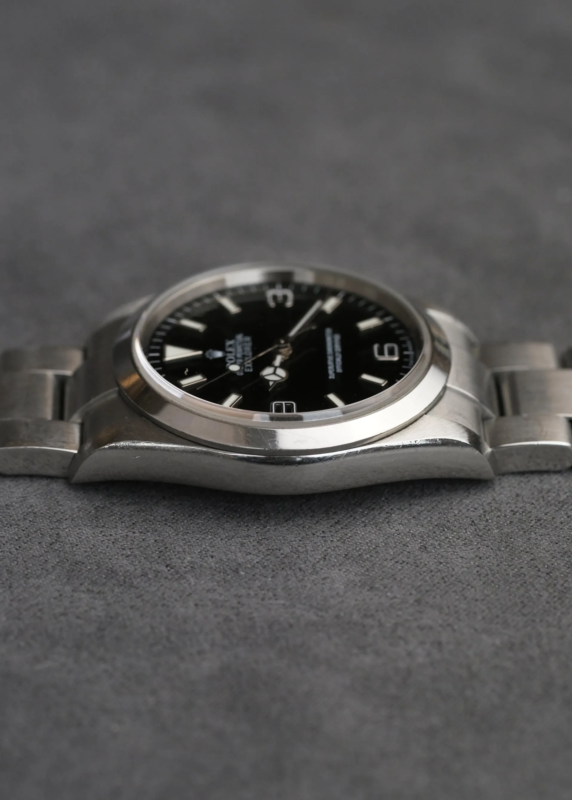 Rolex Explorer i 114270 - D Serial 2005/6