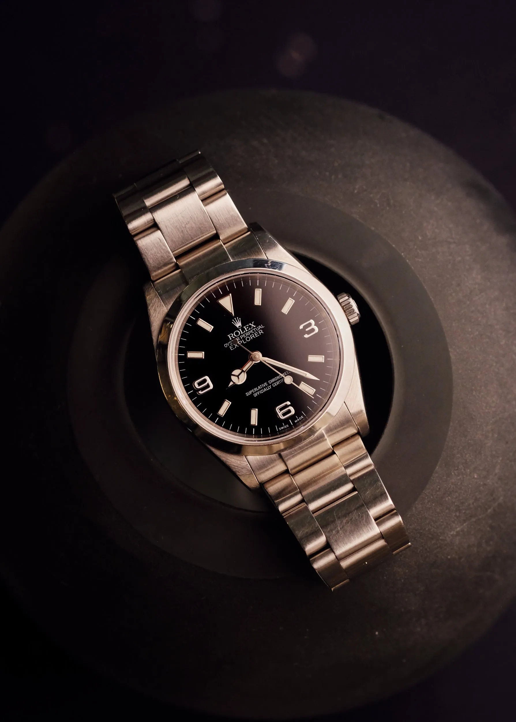 Rolex Explorer i 114270 w/Service Card - 2001