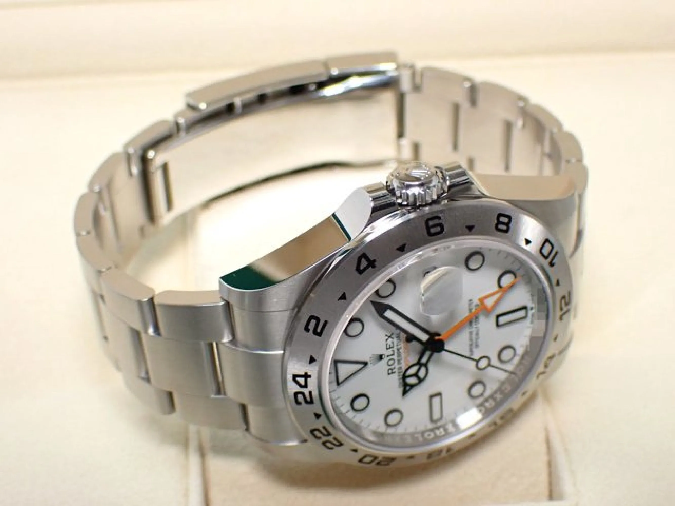 ROLEX EXPLORER II white Dial Ref.226570 Mens 182015081