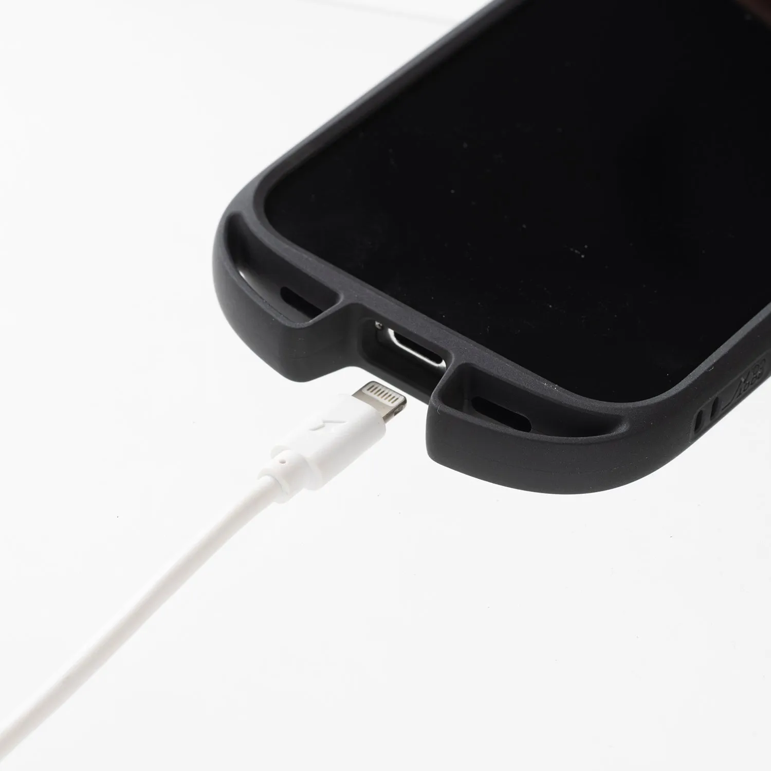 ROOT CO. | ルート　[iPhone15Pro専用]GRAVITY Shock Resist Case Rugged.