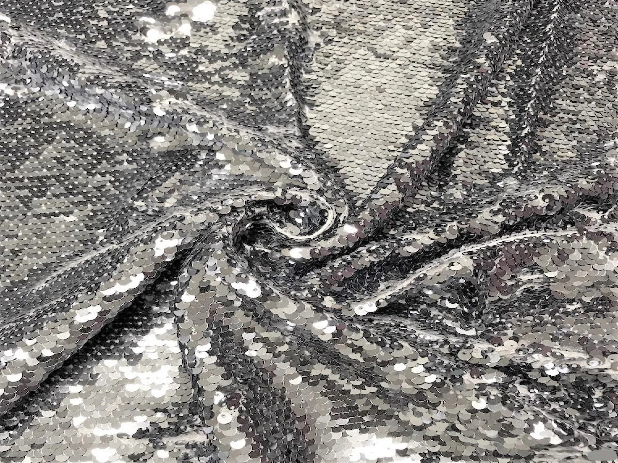 SEQUIN DRAPE - SILVER