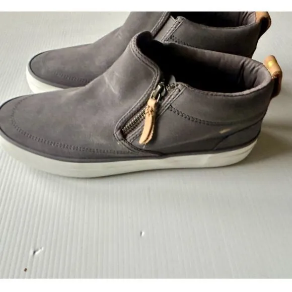 Sperry Crest Lug Zone’Gray Suede Chukka Sneaker Size 9.5