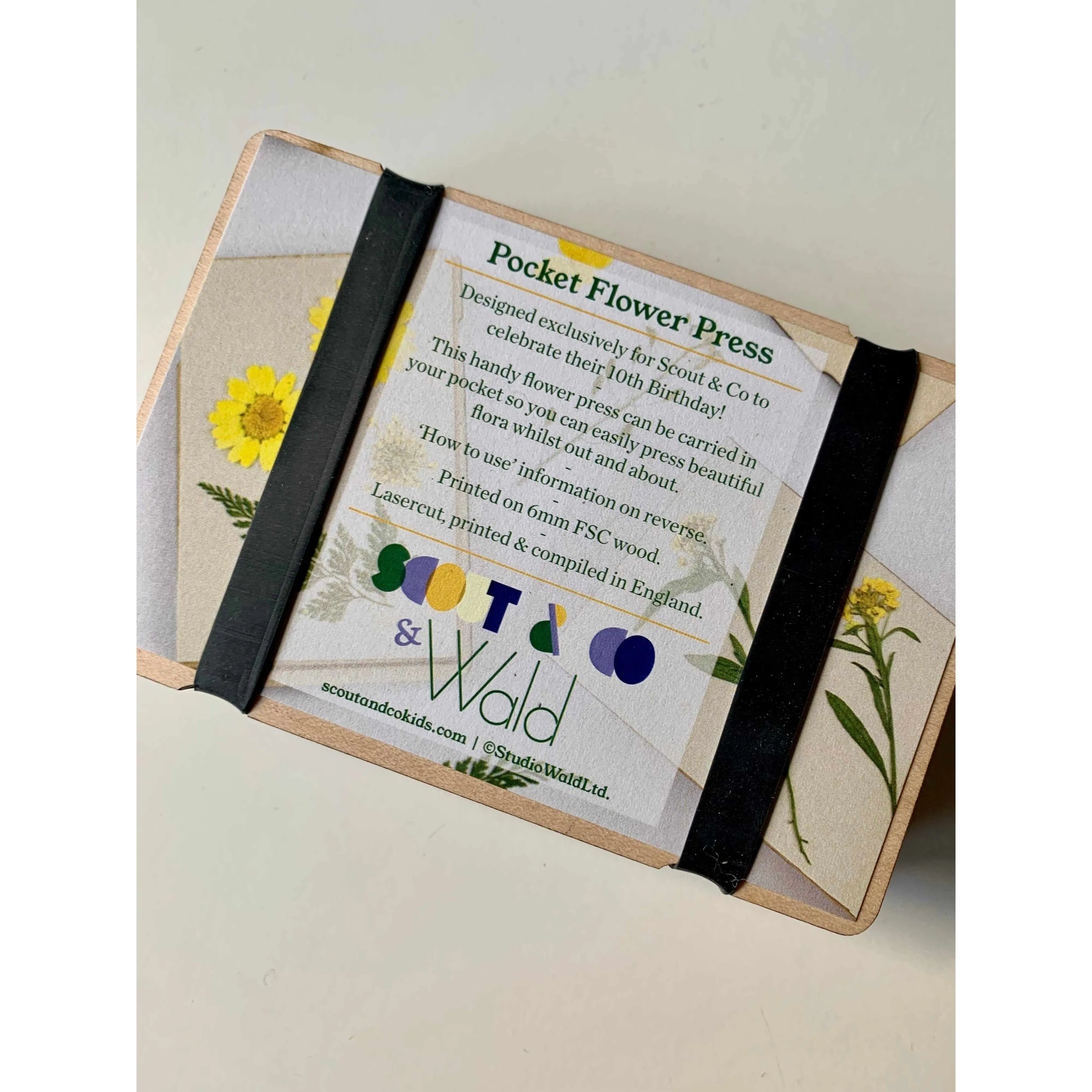 Studio Wald x Scout & Co exclusive  - Pocket flower press - Forget Me Not