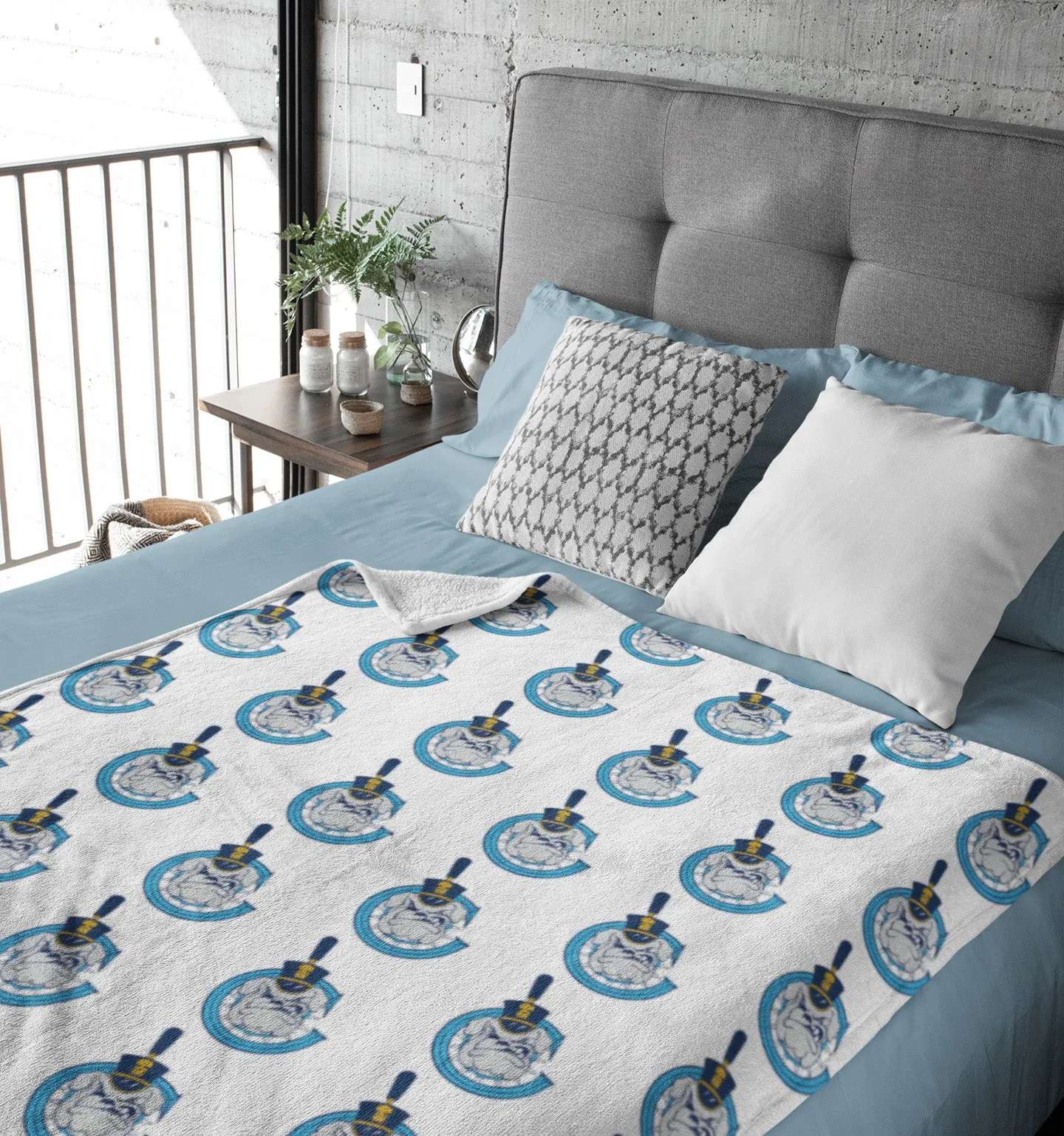 The Citadel, Vintage C Spike logo, White Blanket