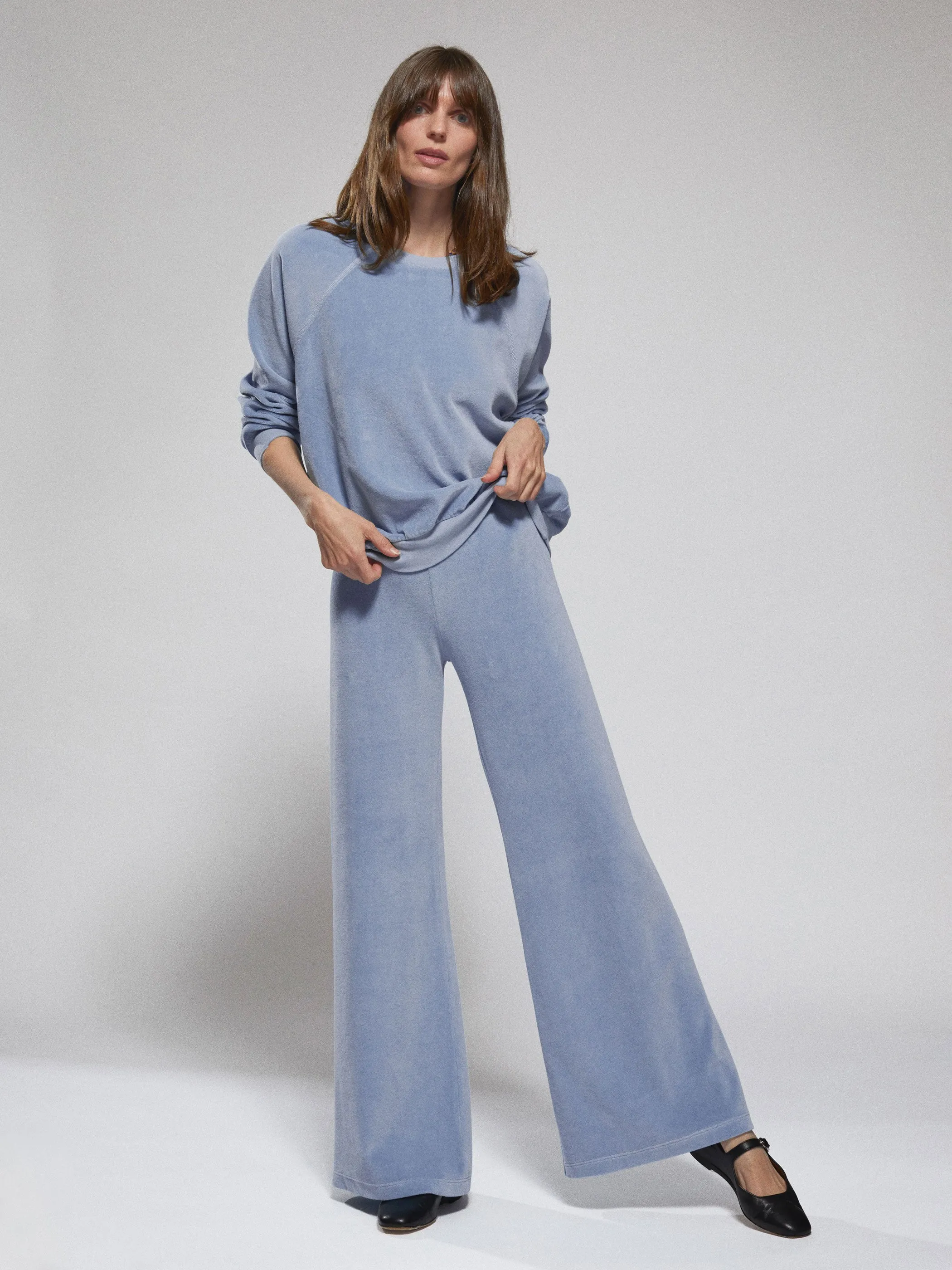 The Samos Oversized Sweatshirt in Velour