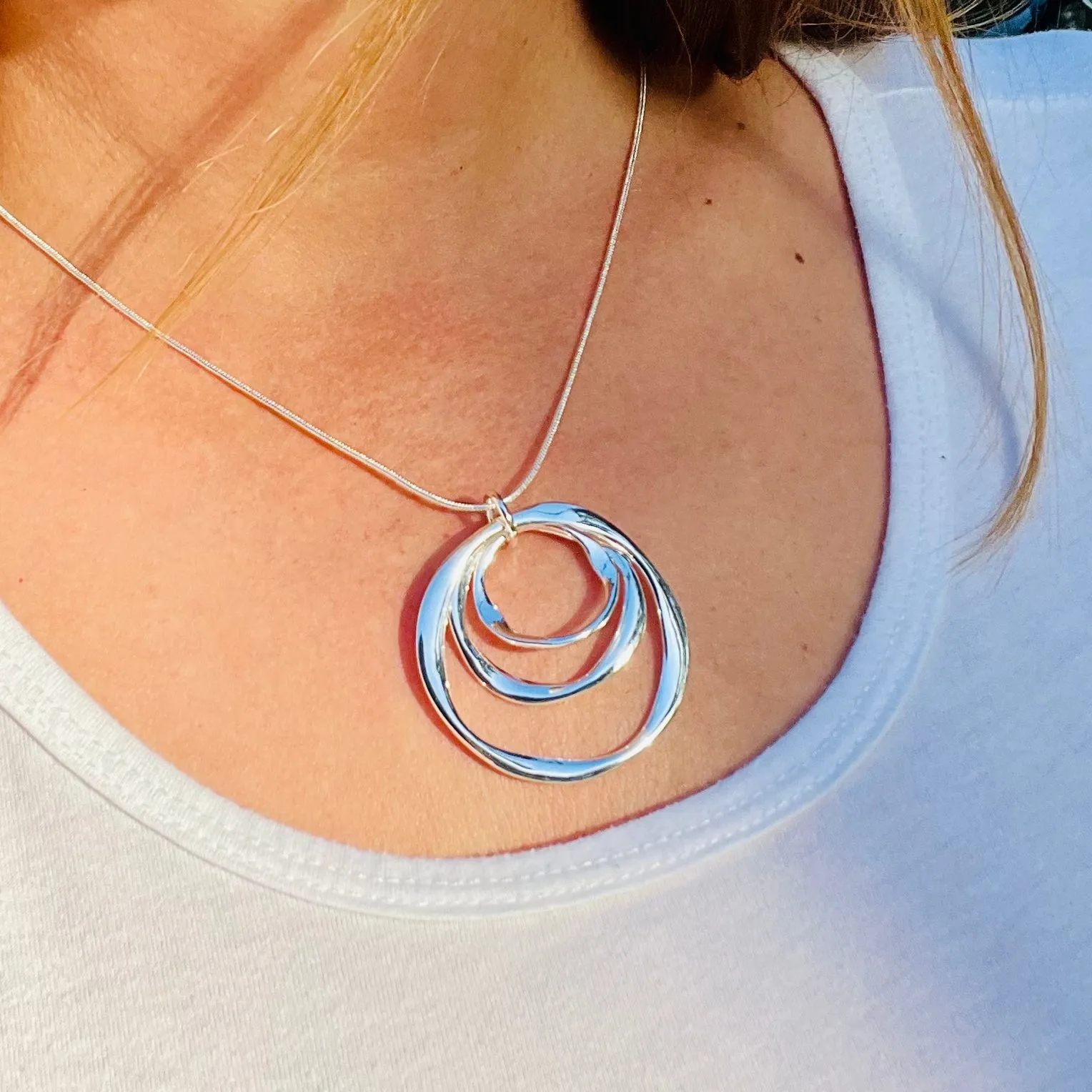 Three Circle Frosted Necklace