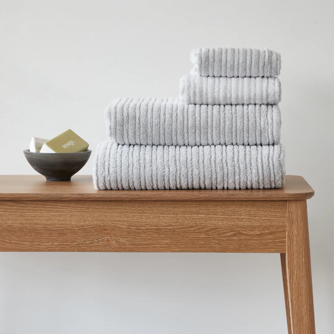 Urban Oasis Bath Towel Oyster