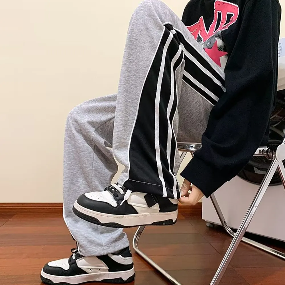 Versatile Contrast Color Straight Leg Sweatpants