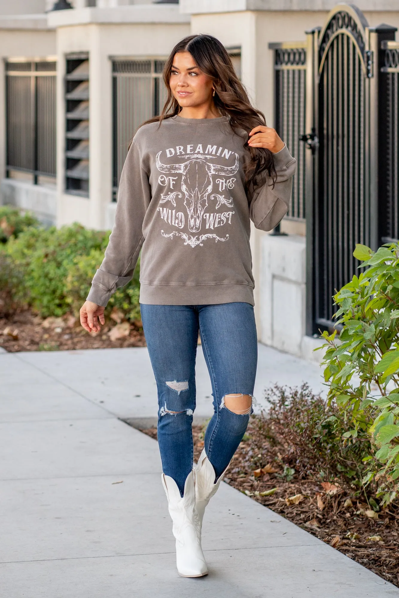 Vintage Dreamin of The Wild West Graphic Cozy Pull Over Sweater - Choco