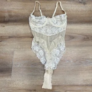 Vintage Victoria’s Secret Lace Bodysuit in Cream