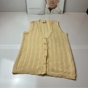 Vintage Yellow Sweatervest cardigan with Cozy Knit Fabric