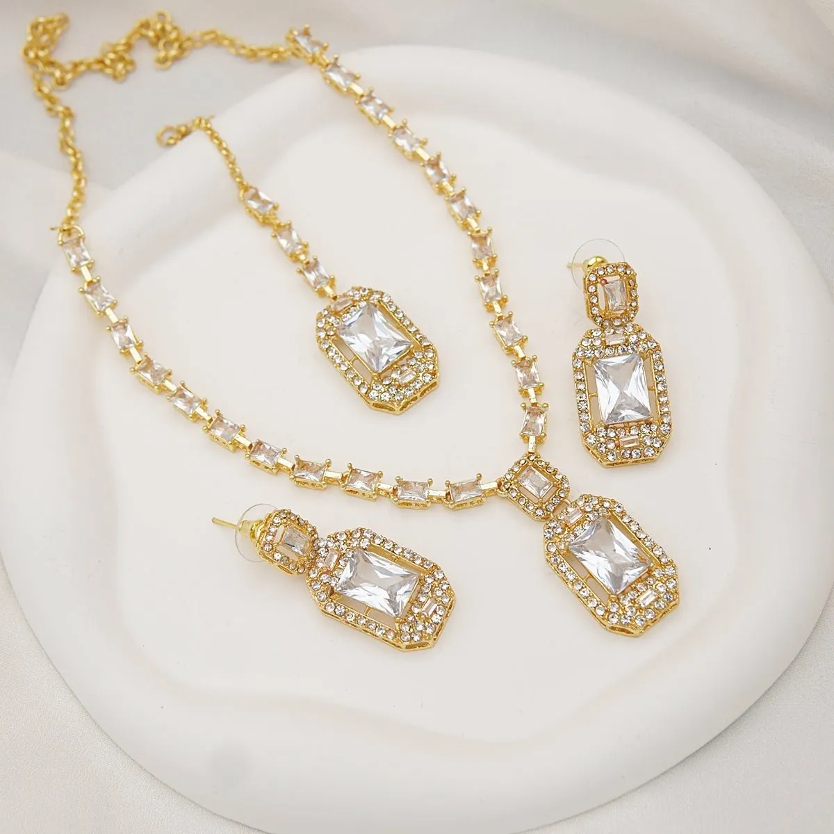 Zirconia Elegance Necklace Set