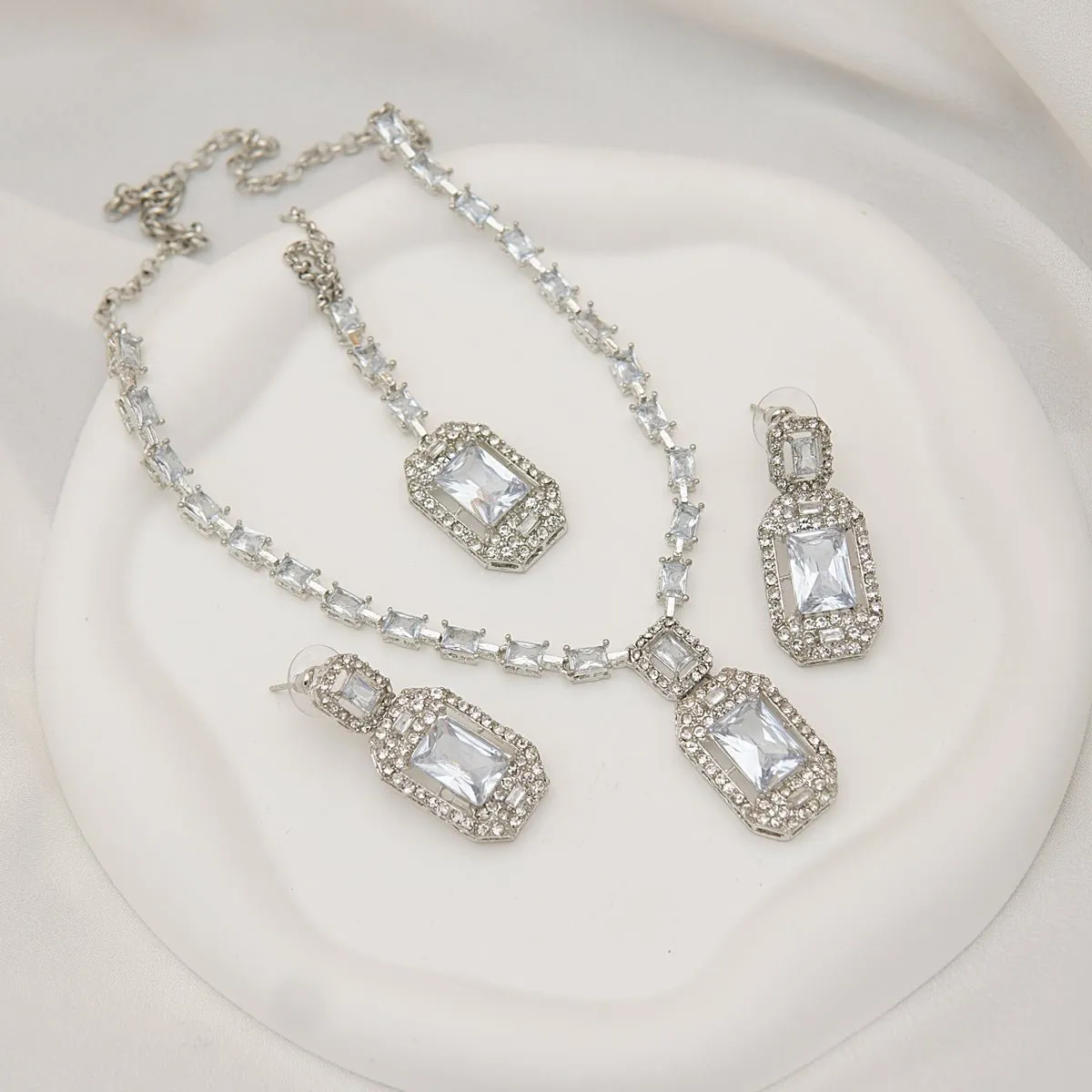Zirconia Elegance Necklace Set